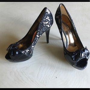 Black & Nude Guess Brand Peep Toe Heels with Bow